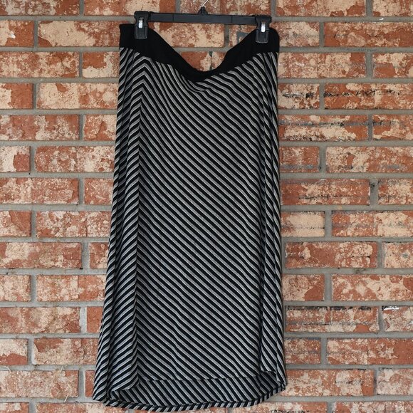 J. Jill 2 Piece Skirt Set - Picture 3 of 5